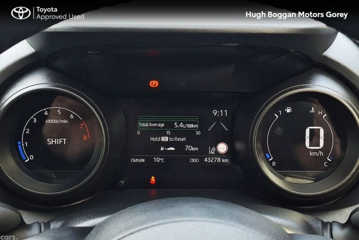 Toyota Yaris Hatchback, Petrol, 2024, Black
