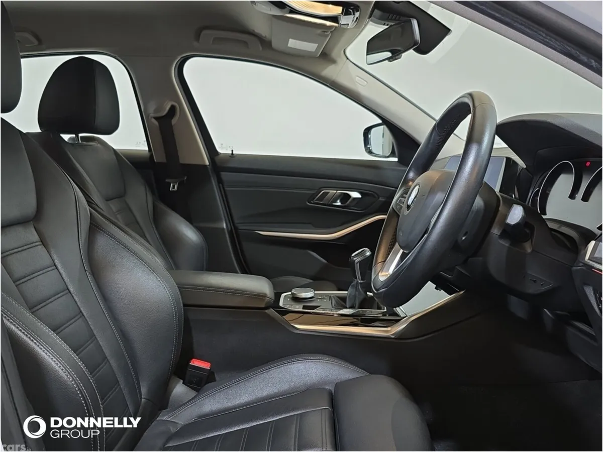 BMW 3-Series Saloon, Diesel, 2019, White