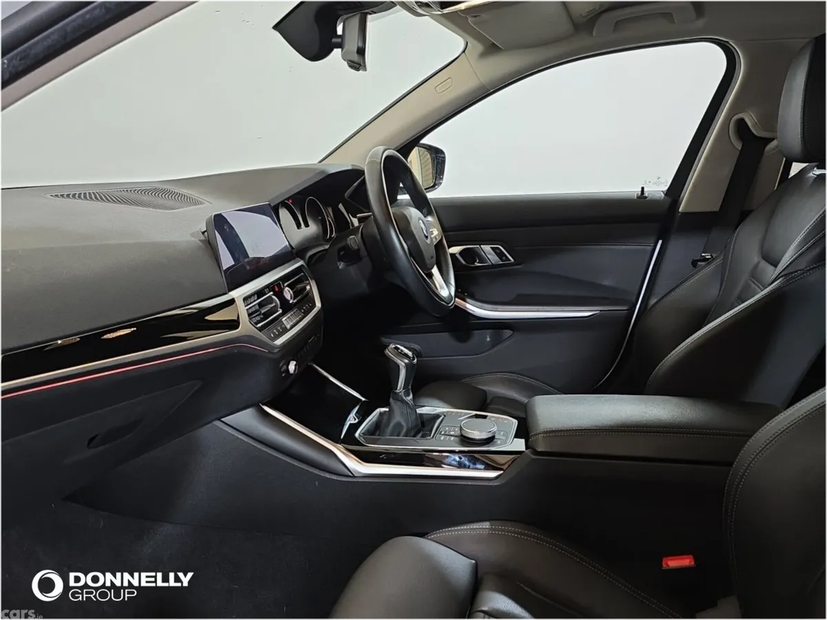 BMW 3-Series Saloon, Diesel, 2019, White