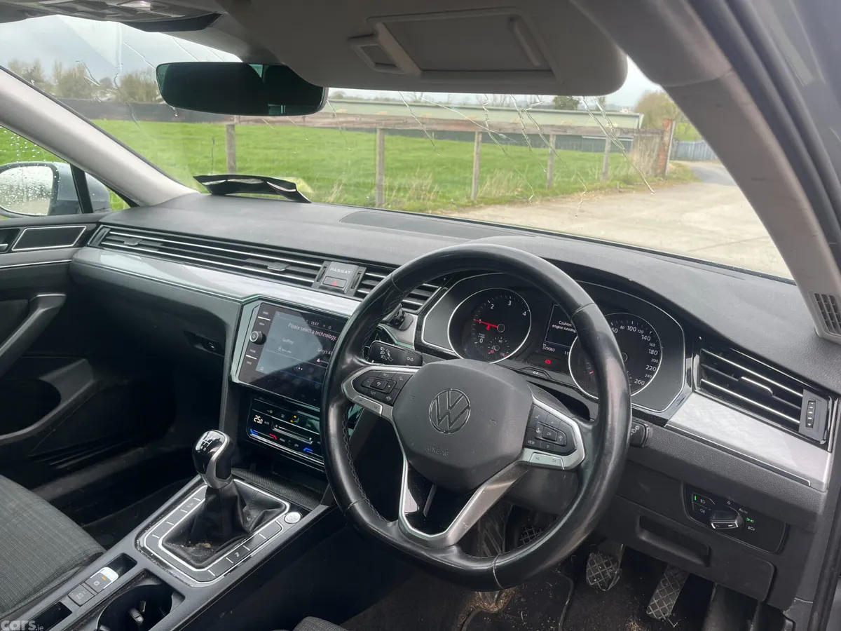 Volkswagen Passat Estate, Diesel, 2022, Grey