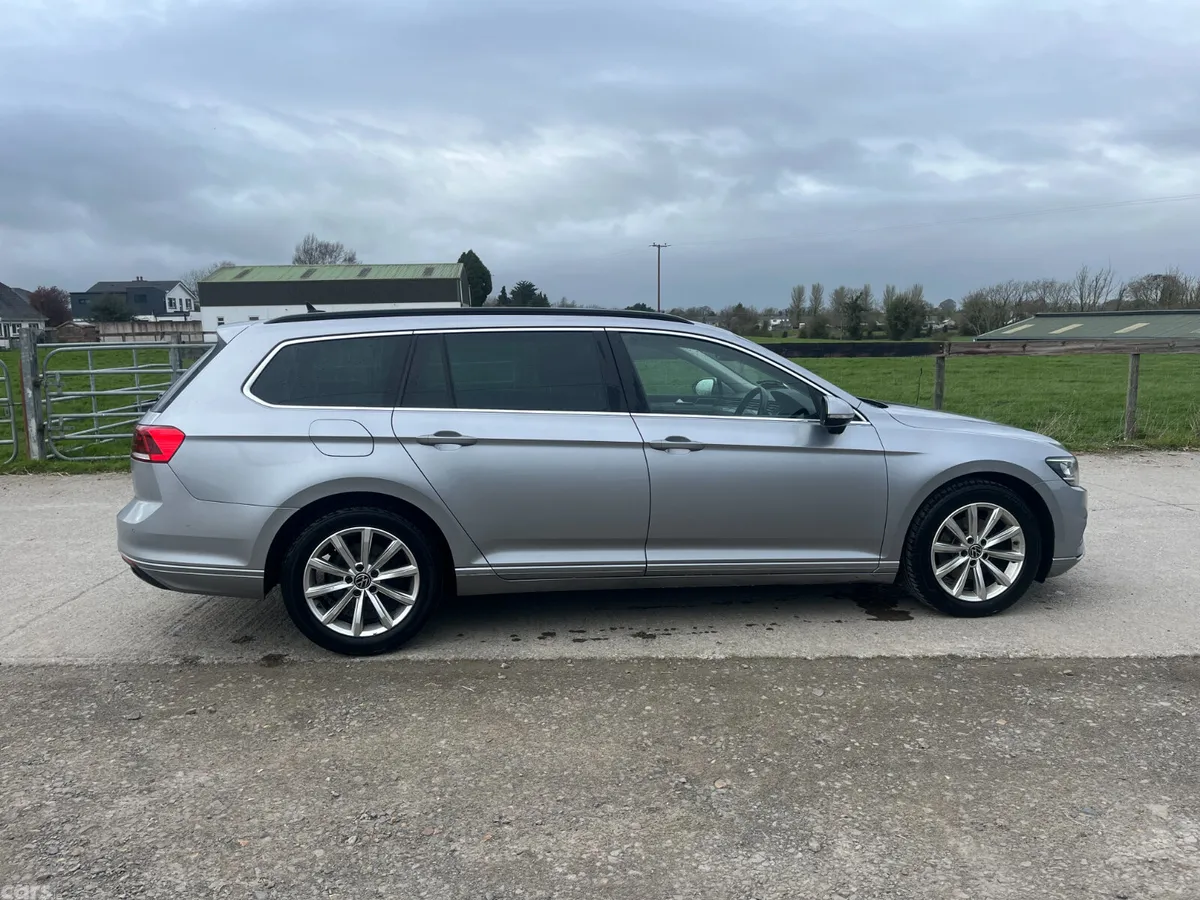 Volkswagen Passat Estate, Diesel, 2022, Grey