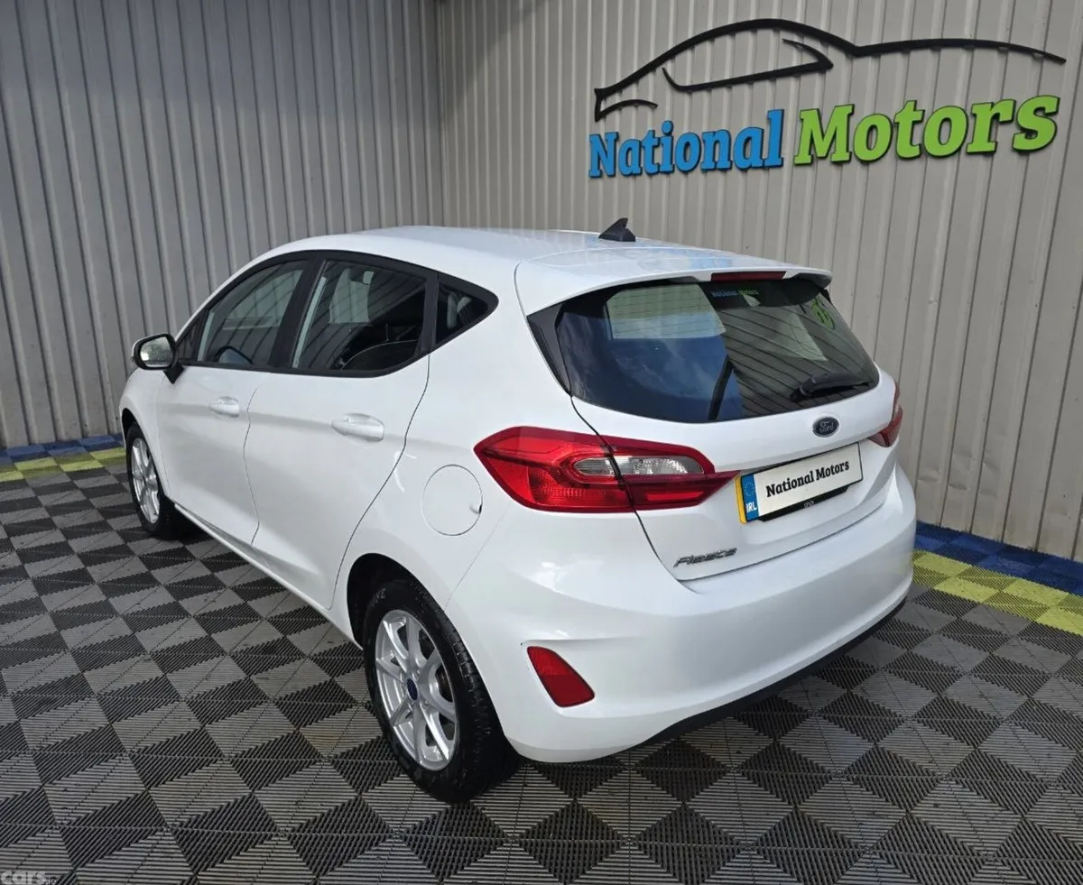 Ford Fiesta Hatchback, Petrol, 2018, White