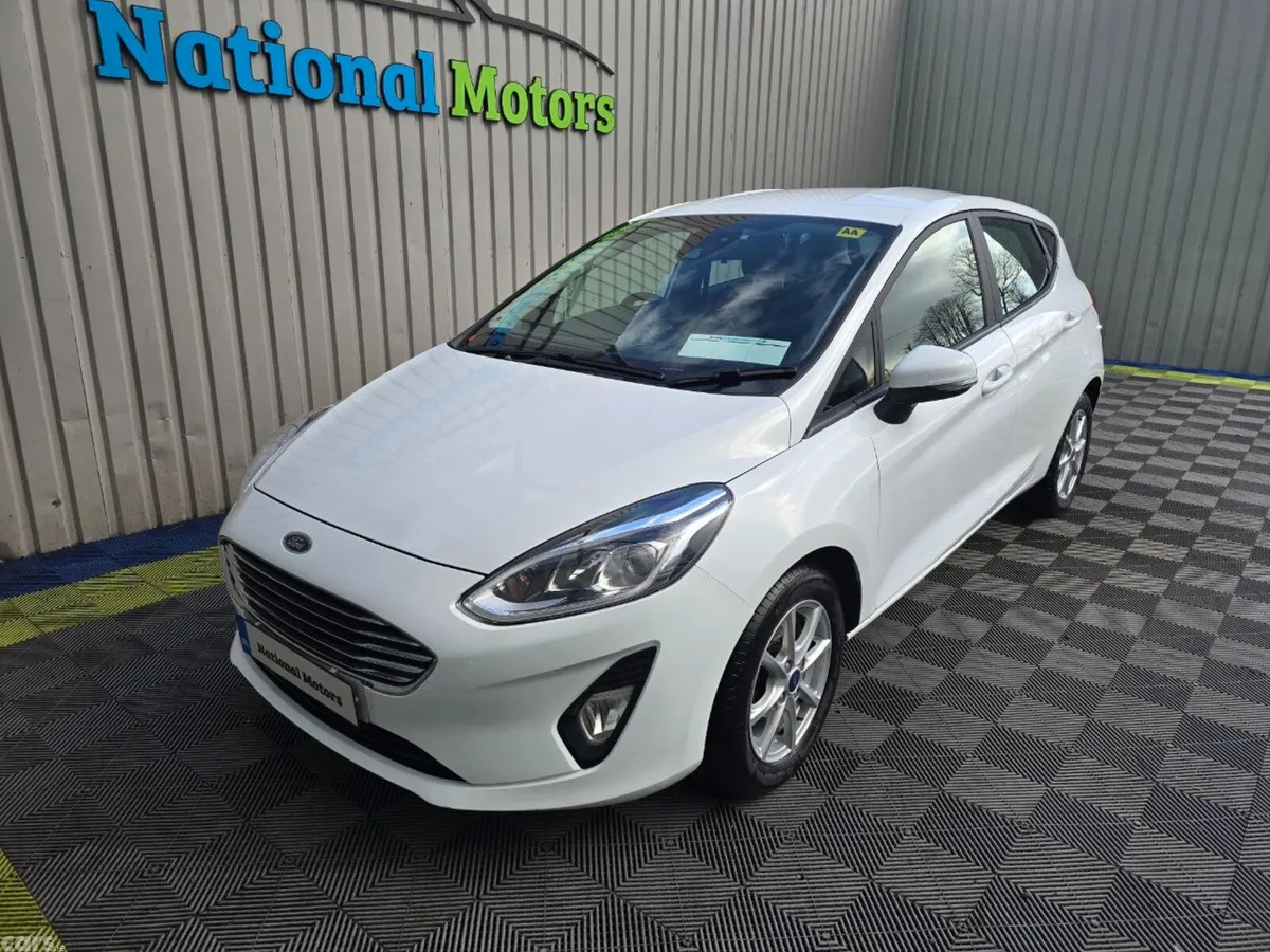 Ford Fiesta Hatchback, Petrol, 2018, White