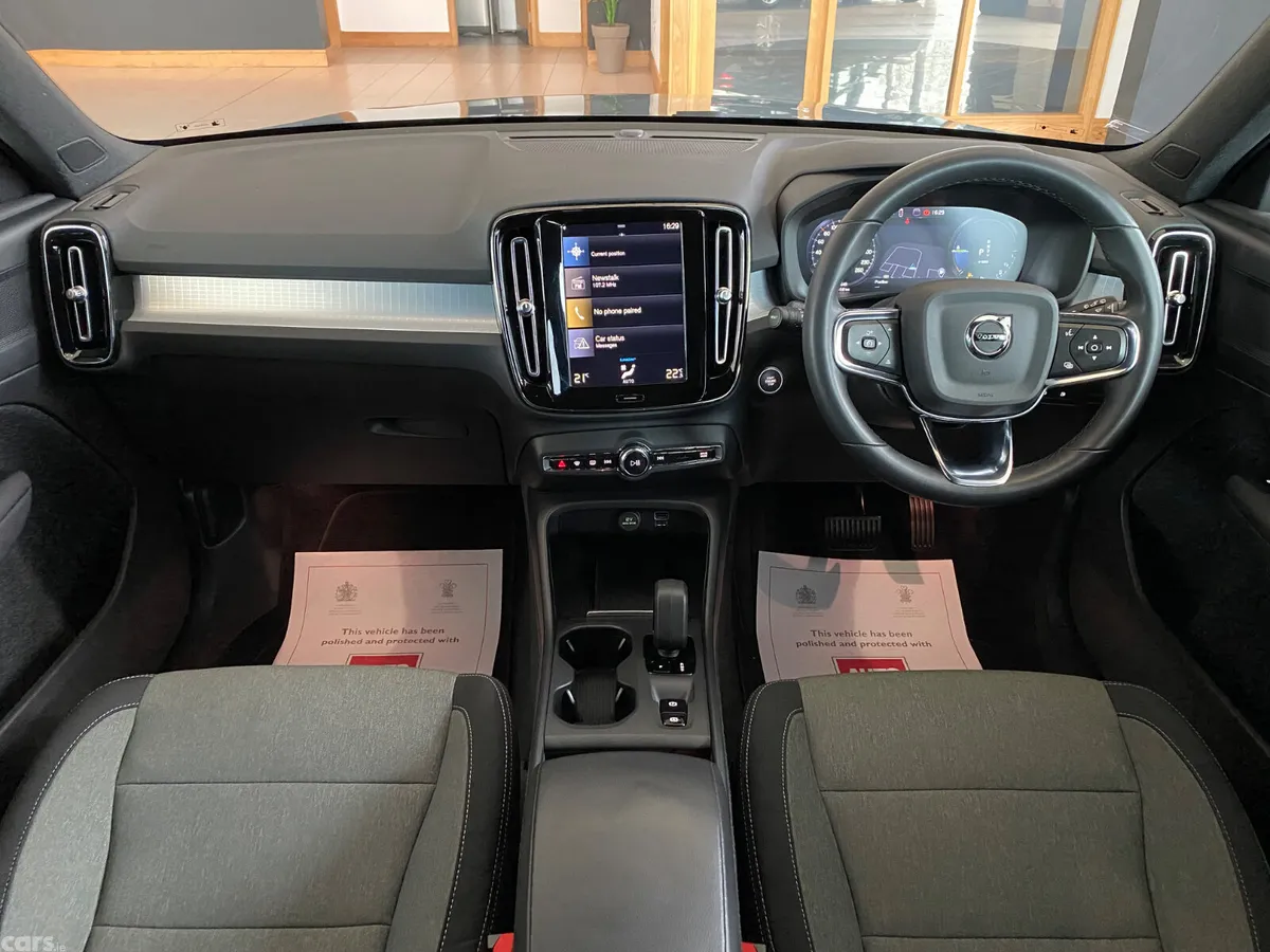 Volvo XC40 SUV, Petrol Plug-in Hybrid, 2022, Grey