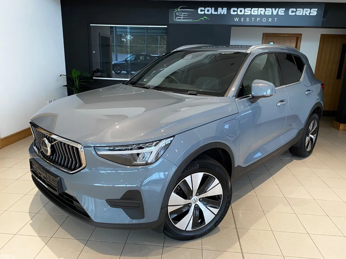Volvo XC40 SUV, Petrol Plug-in Hybrid, 2022, Grey