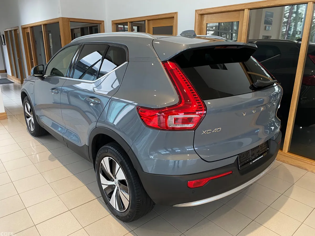 Volvo XC40 SUV, Petrol Plug-in Hybrid, 2022, Grey