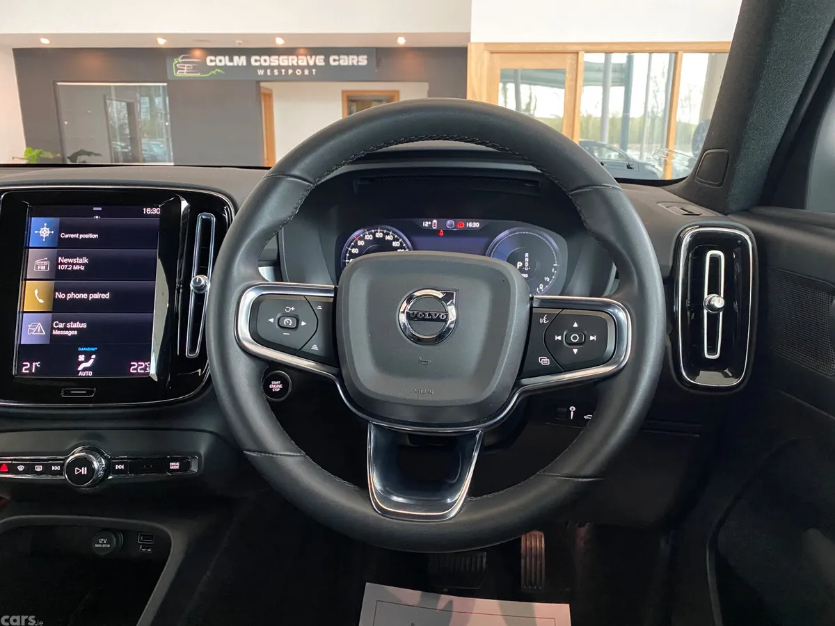 Volvo XC40 SUV, Petrol Plug-in Hybrid, 2022, Grey