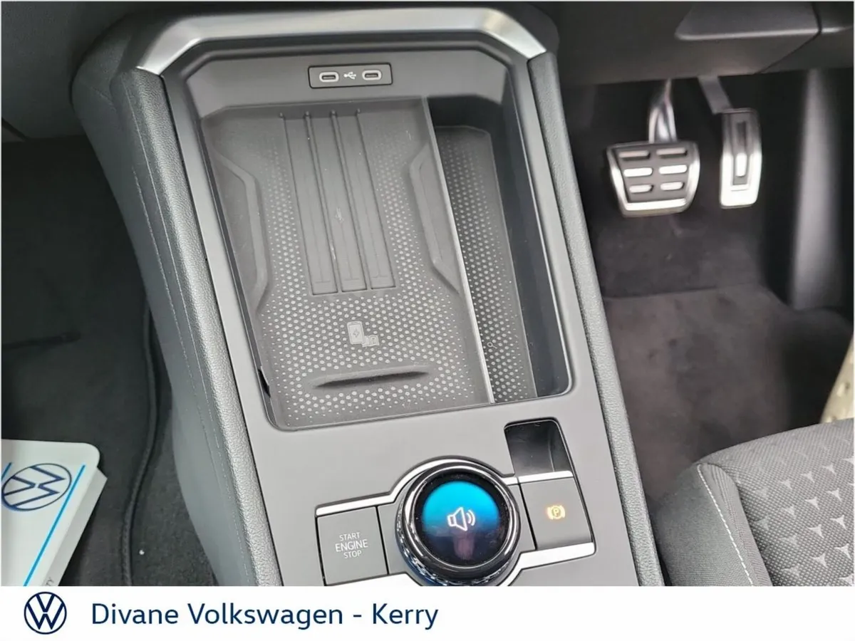 Volkswagen T-Roc SUV, Petrol Hybrid, 2027, Black