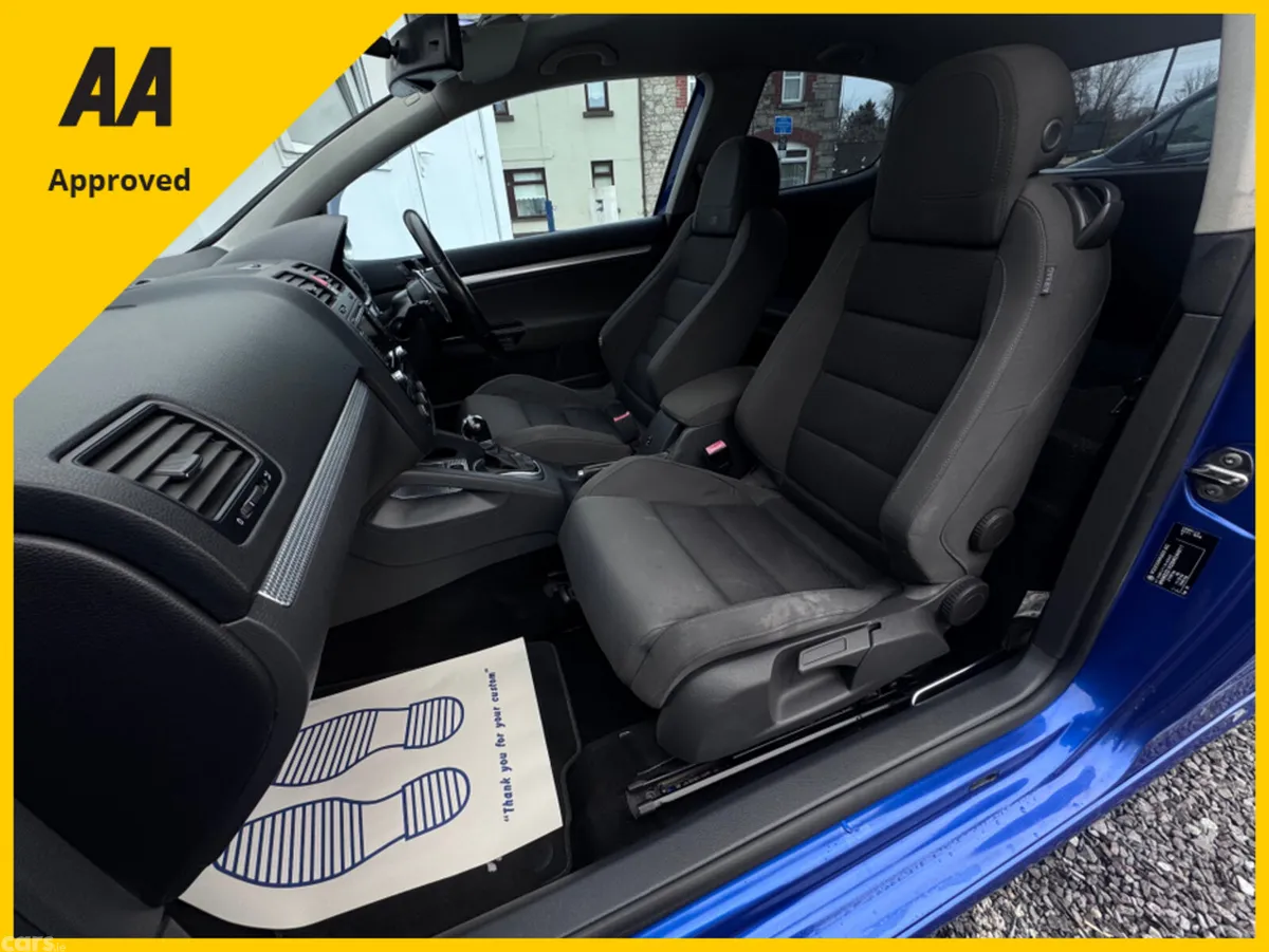 Volkswagen Golf Hatchback, Petrol, 2008, Blue