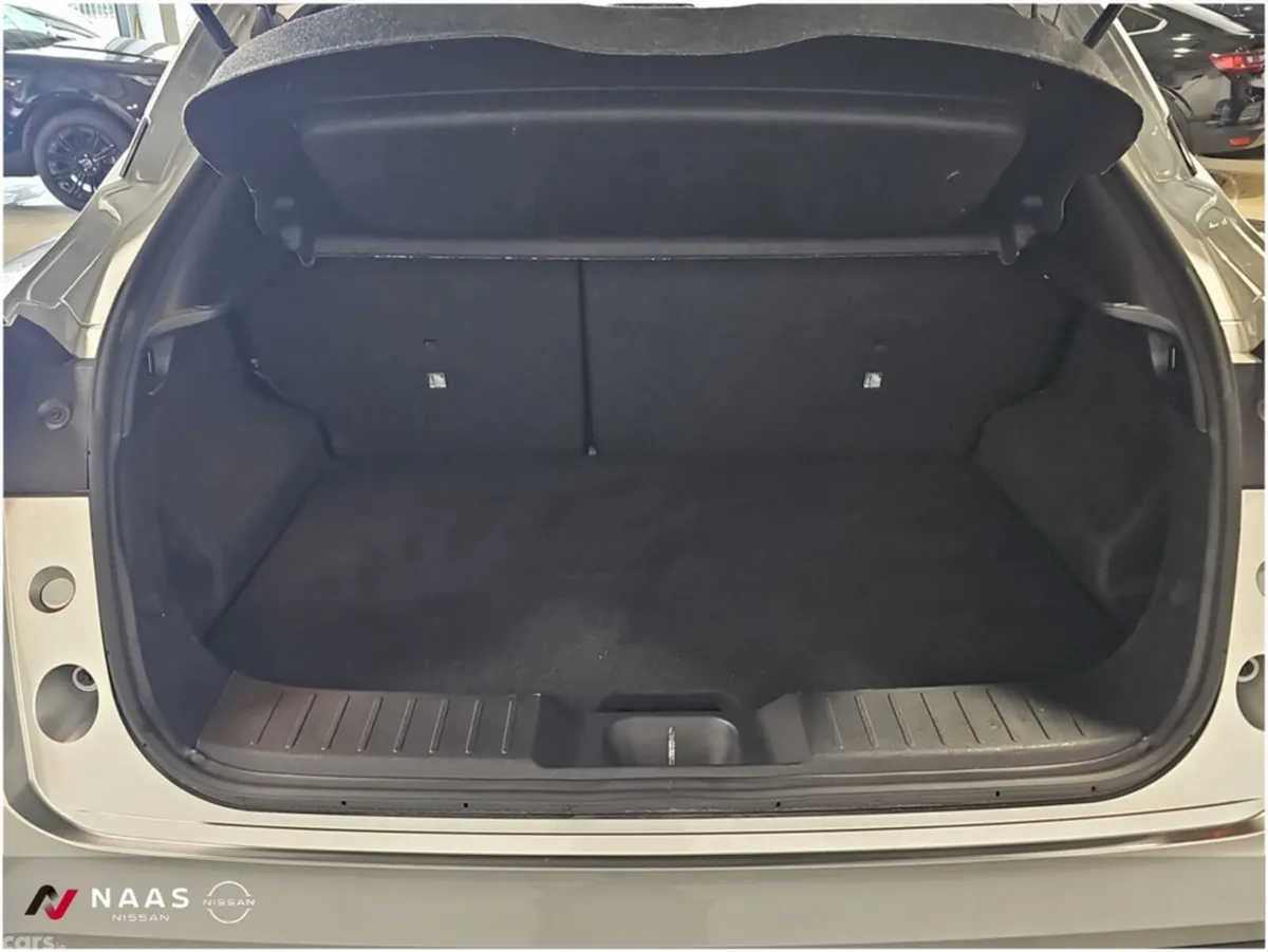 Nissan Juke MPV, Petrol, 2025, Grey