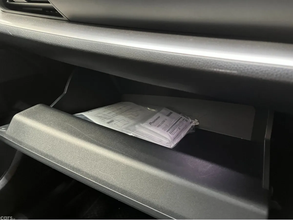 Toyota Prius Saloon, Petrol Hybrid, 2025, Silver