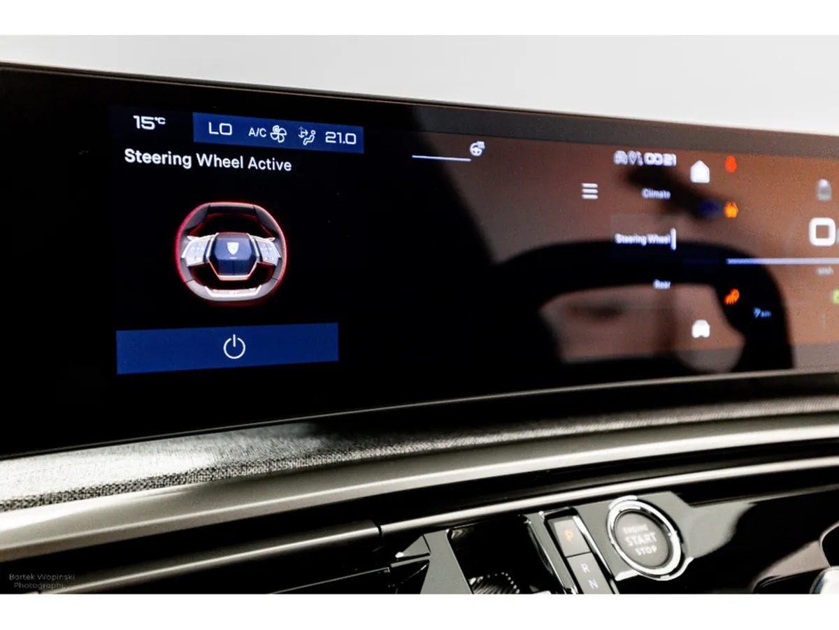 Peugeot 5008 SUV, Petrol Hybrid, 2026, Grey