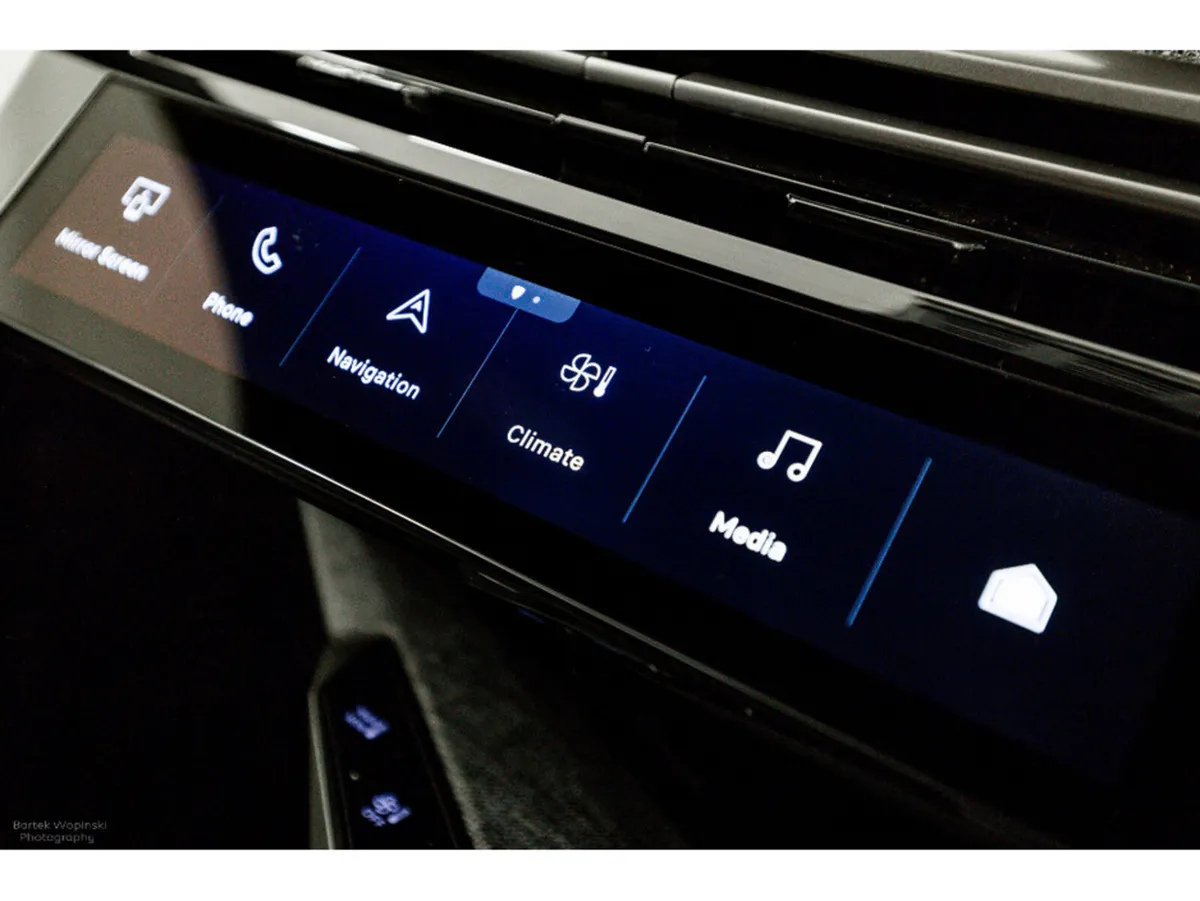 Peugeot 5008 SUV, Petrol Hybrid, 2026, Grey
