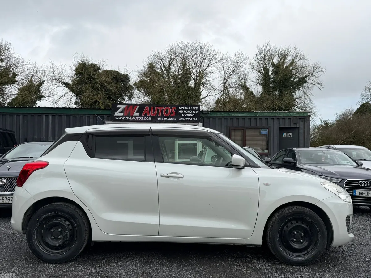Suzuki Swift Hatchback, Petrol, 2019, White