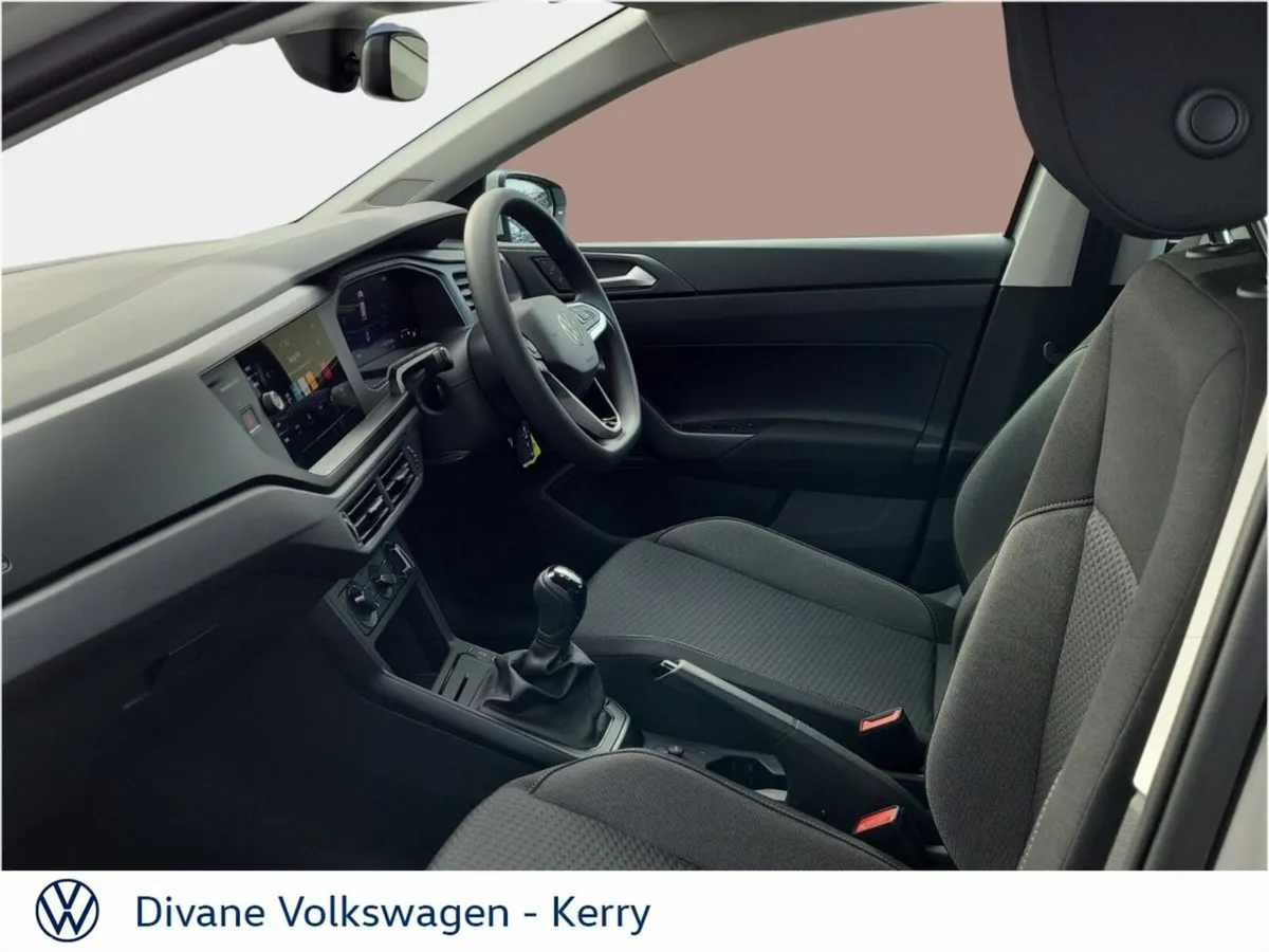Volkswagen Polo Hatchback, Petrol, 2027, Grey