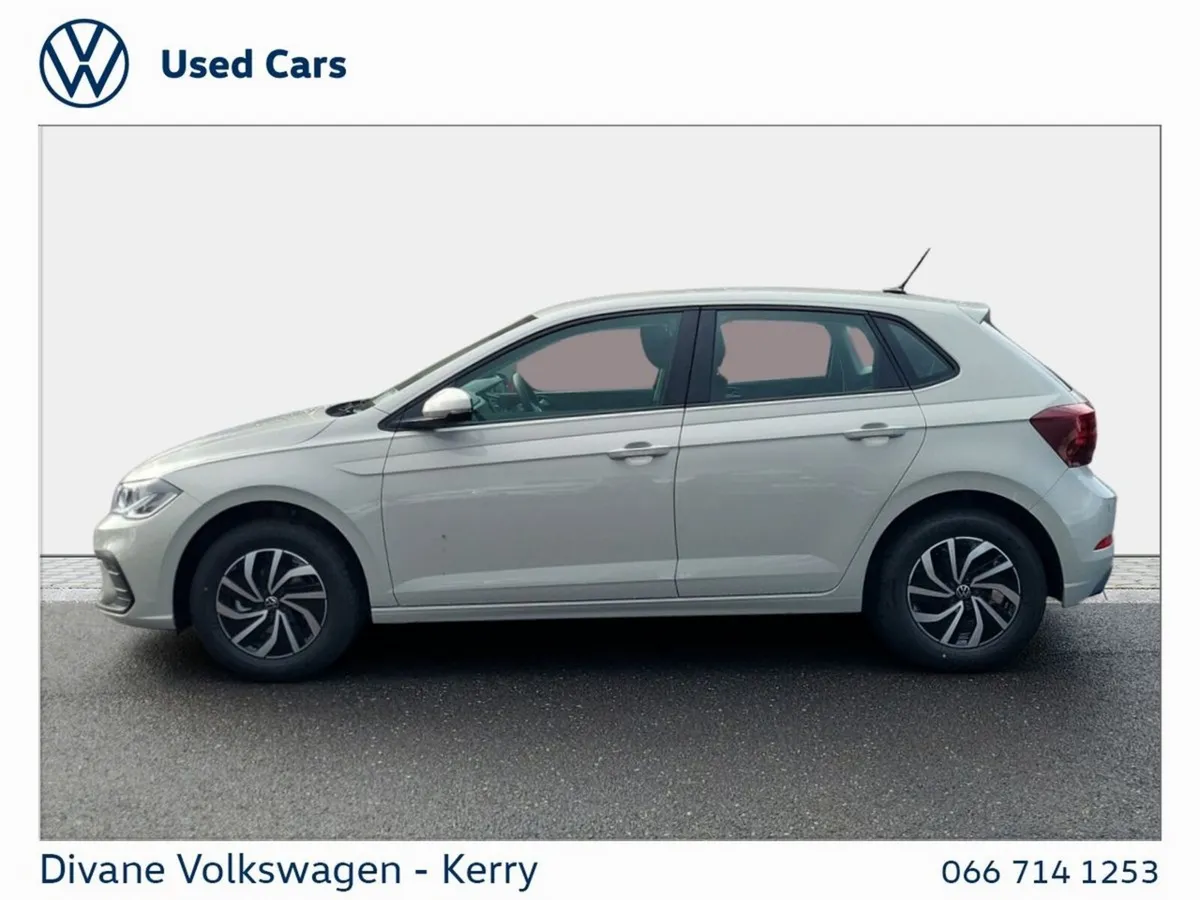 Volkswagen Polo Hatchback, Petrol, 2027, Grey