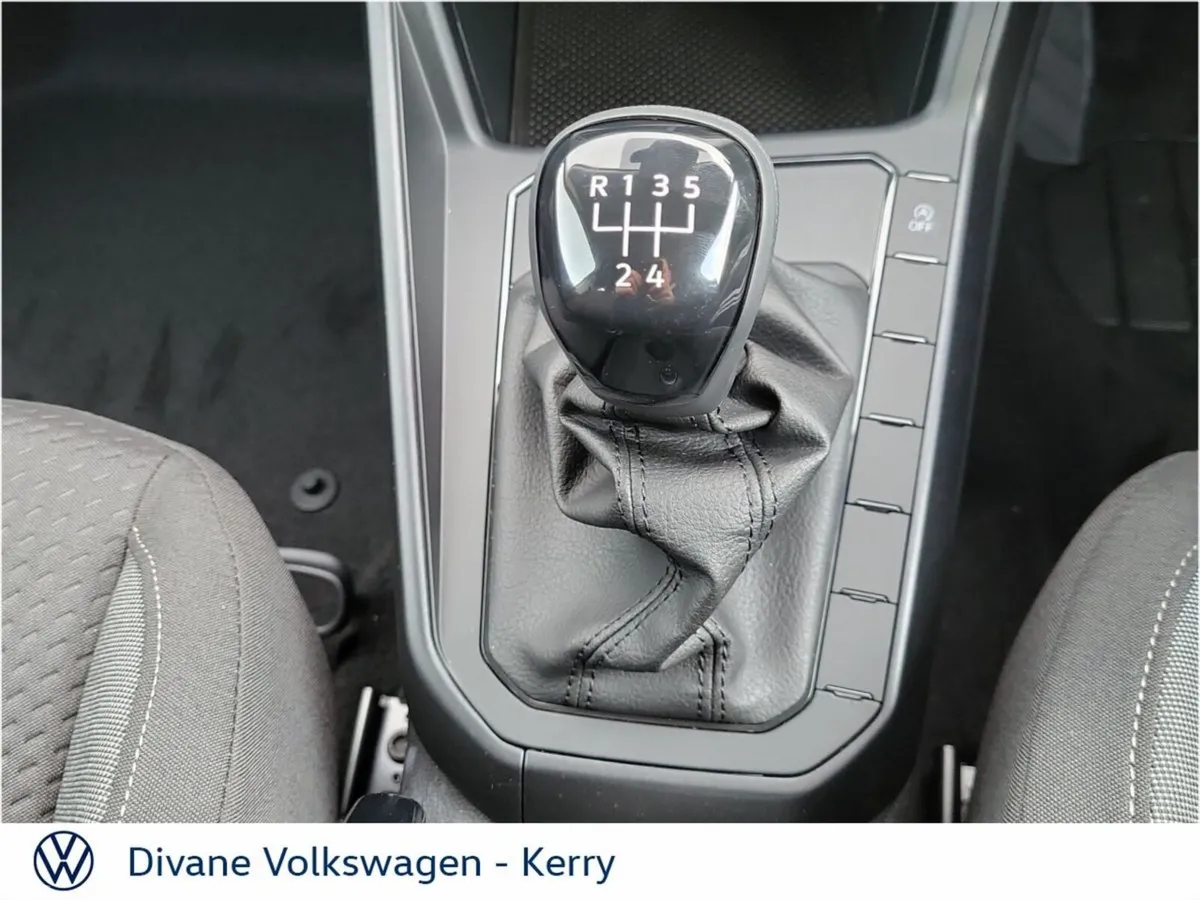 Volkswagen Polo Hatchback, Petrol, 2027, Grey