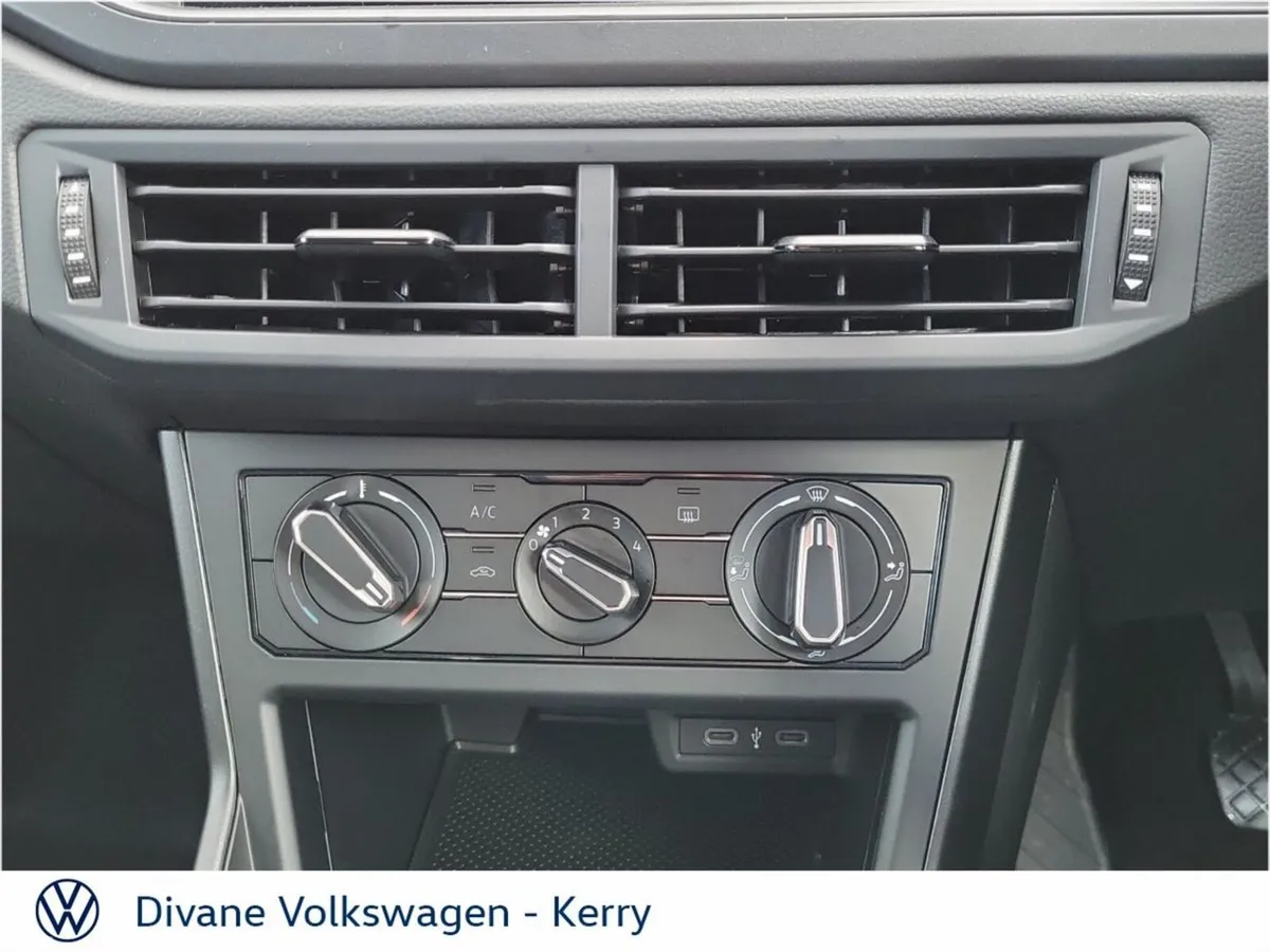 Volkswagen Polo Hatchback, Petrol, 2027, Grey