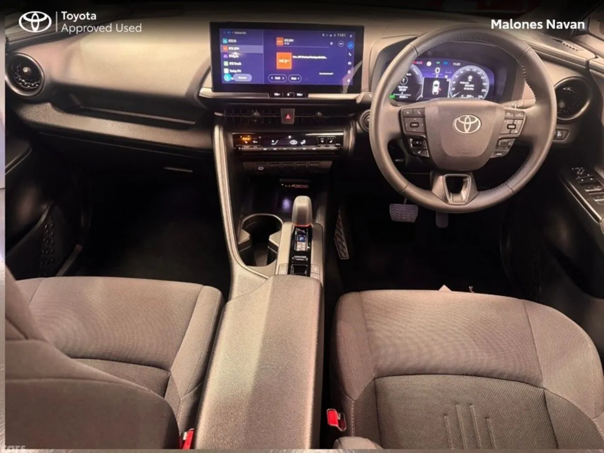 Toyota C-HR SUV, Petrol Hybrid, 2024, White