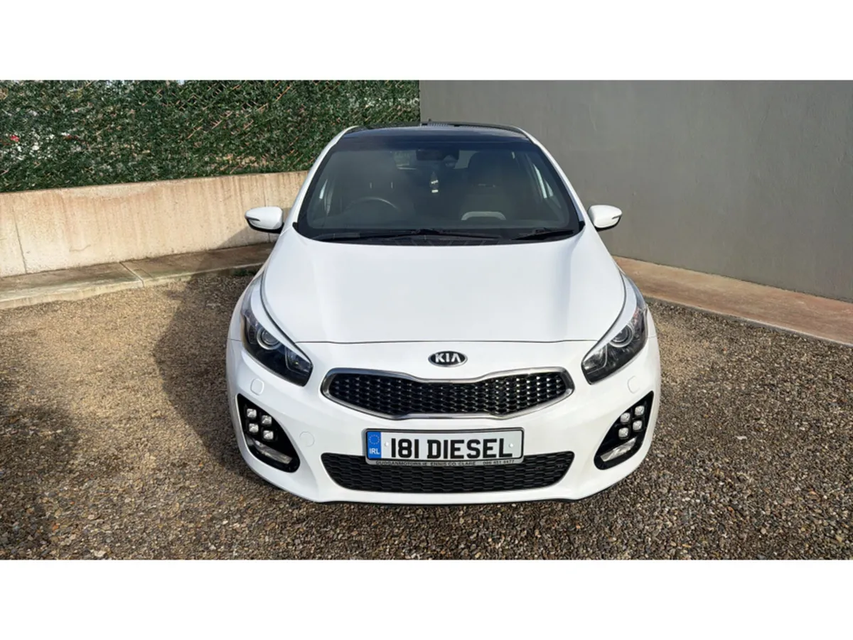 Kia Ceed Hatchback, Diesel, 2018, White