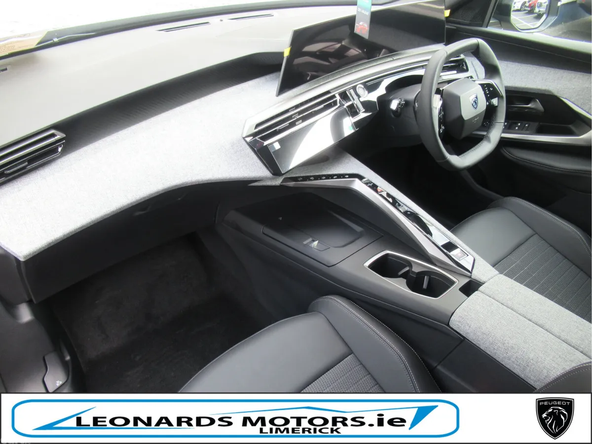 Peugeot 3008 SUV, Electric, 2026, Blue