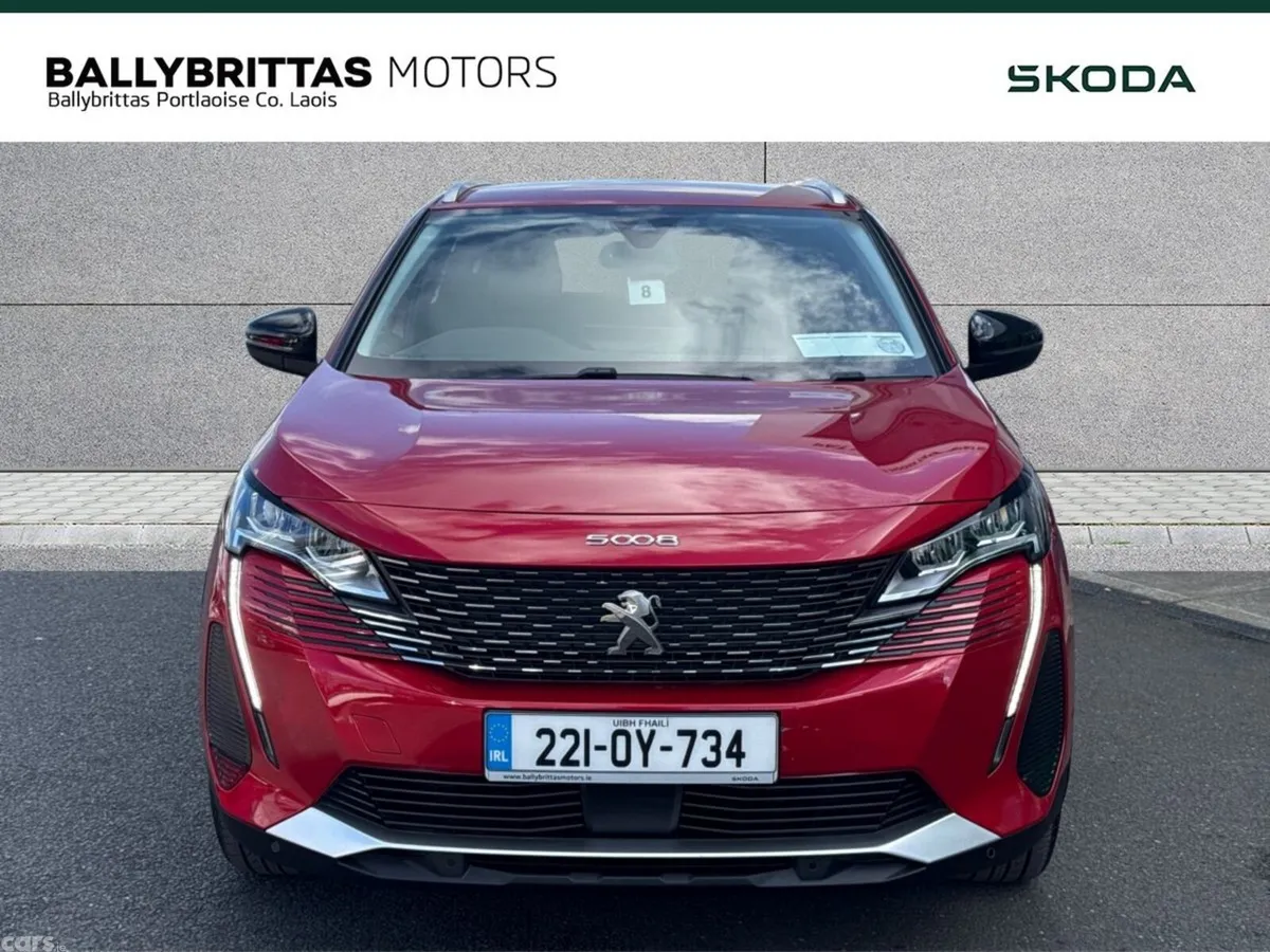 Peugeot 5008 MPV, Diesel, 2022, Red