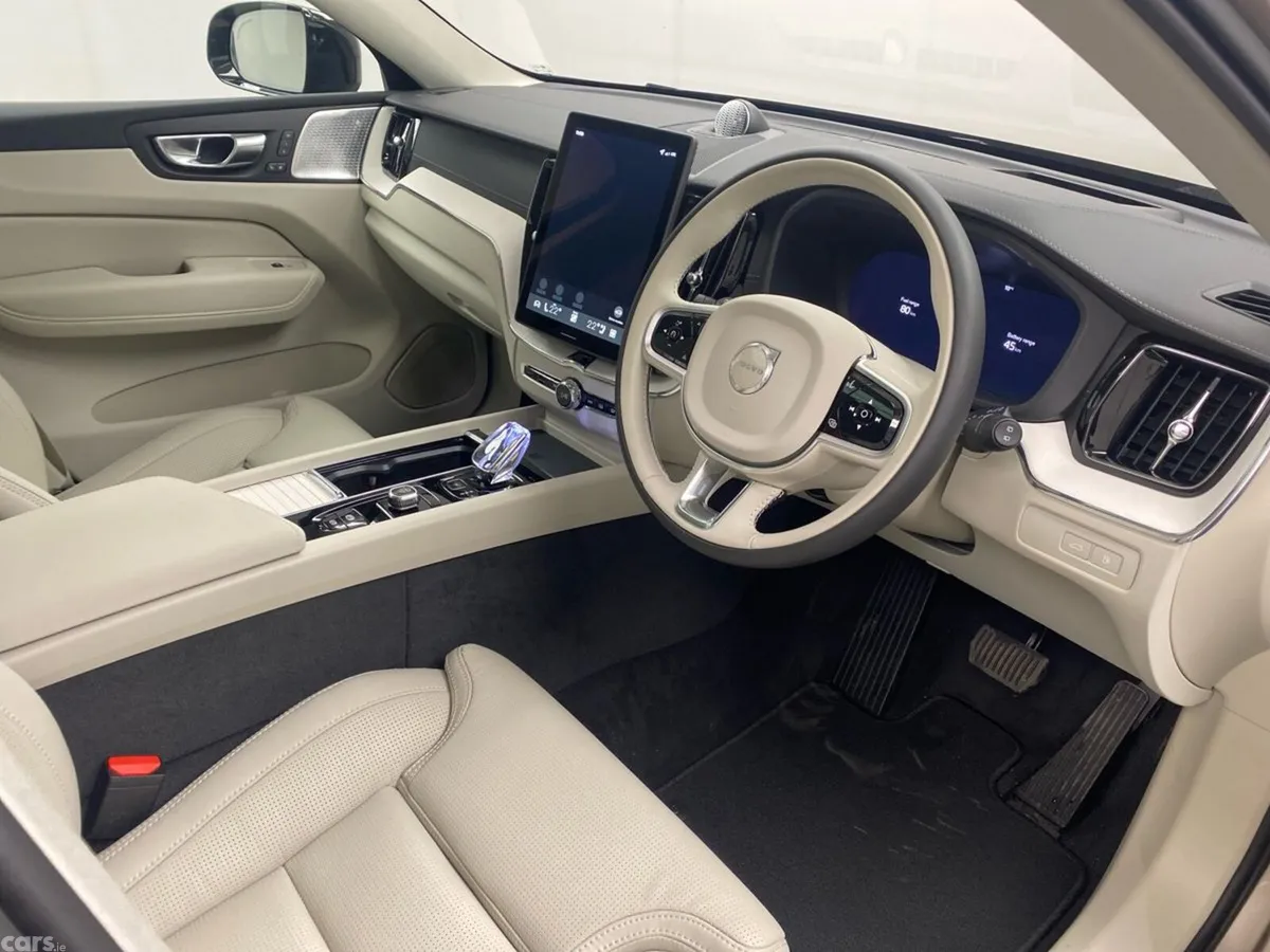Volvo XC60 Hatchback, Petrol Plug-in Hybrid, 2027, 