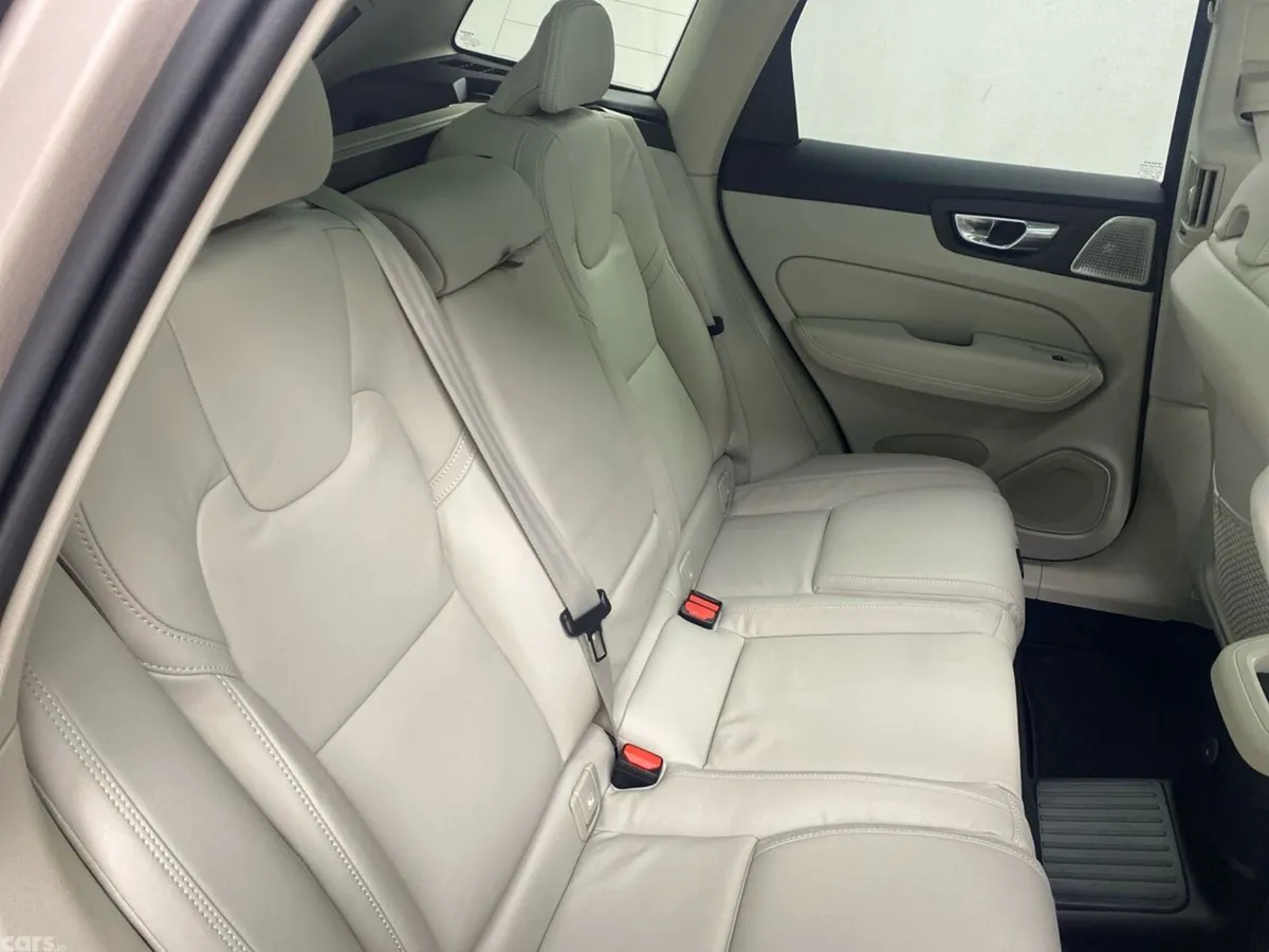 Volvo XC60 Hatchback, Petrol Plug-in Hybrid, 2027, 