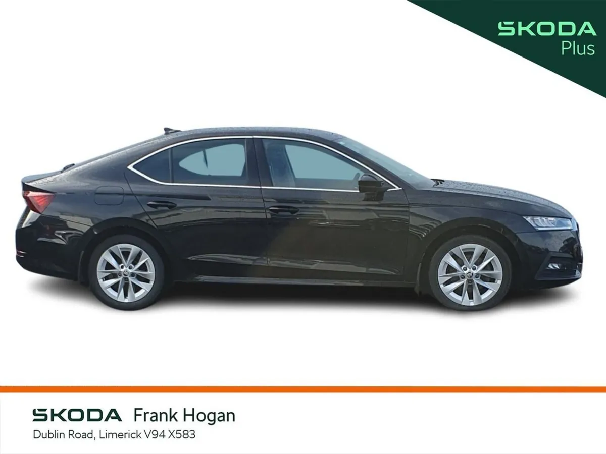 Skoda Octavia Saloon, Diesel, 2023, Black