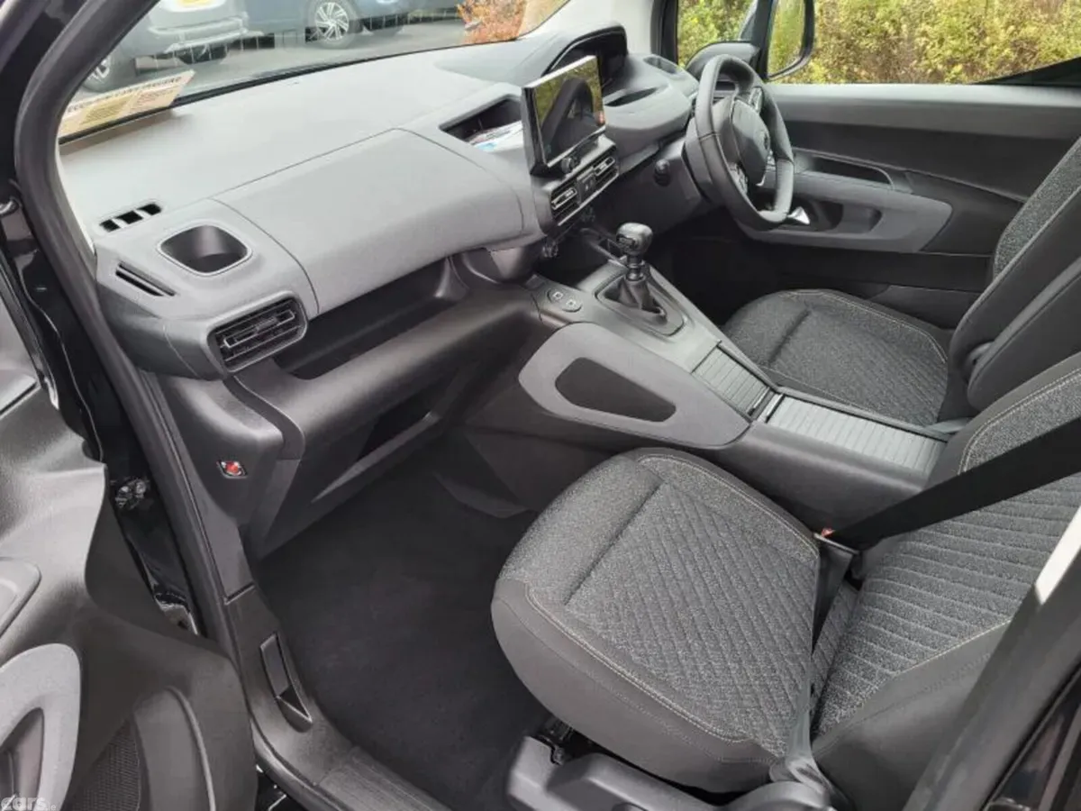 Peugeot Rifter MPV, Diesel, 2026, Black