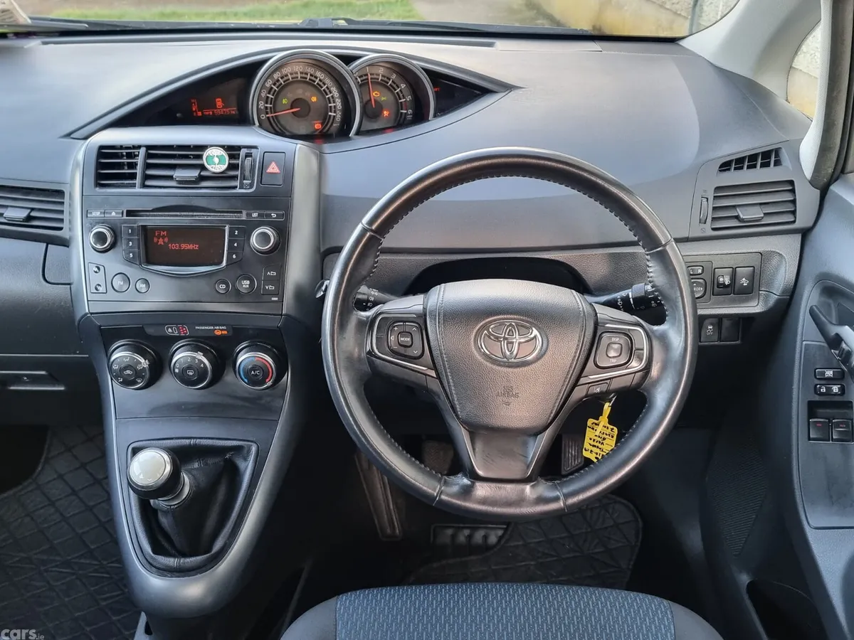 Toyota Verso MPV, Diesel, 2018, Grey