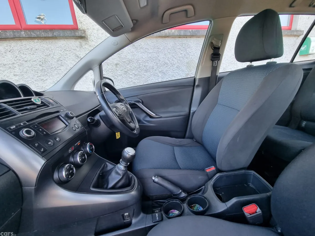 Toyota Verso MPV, Diesel, 2018, Grey