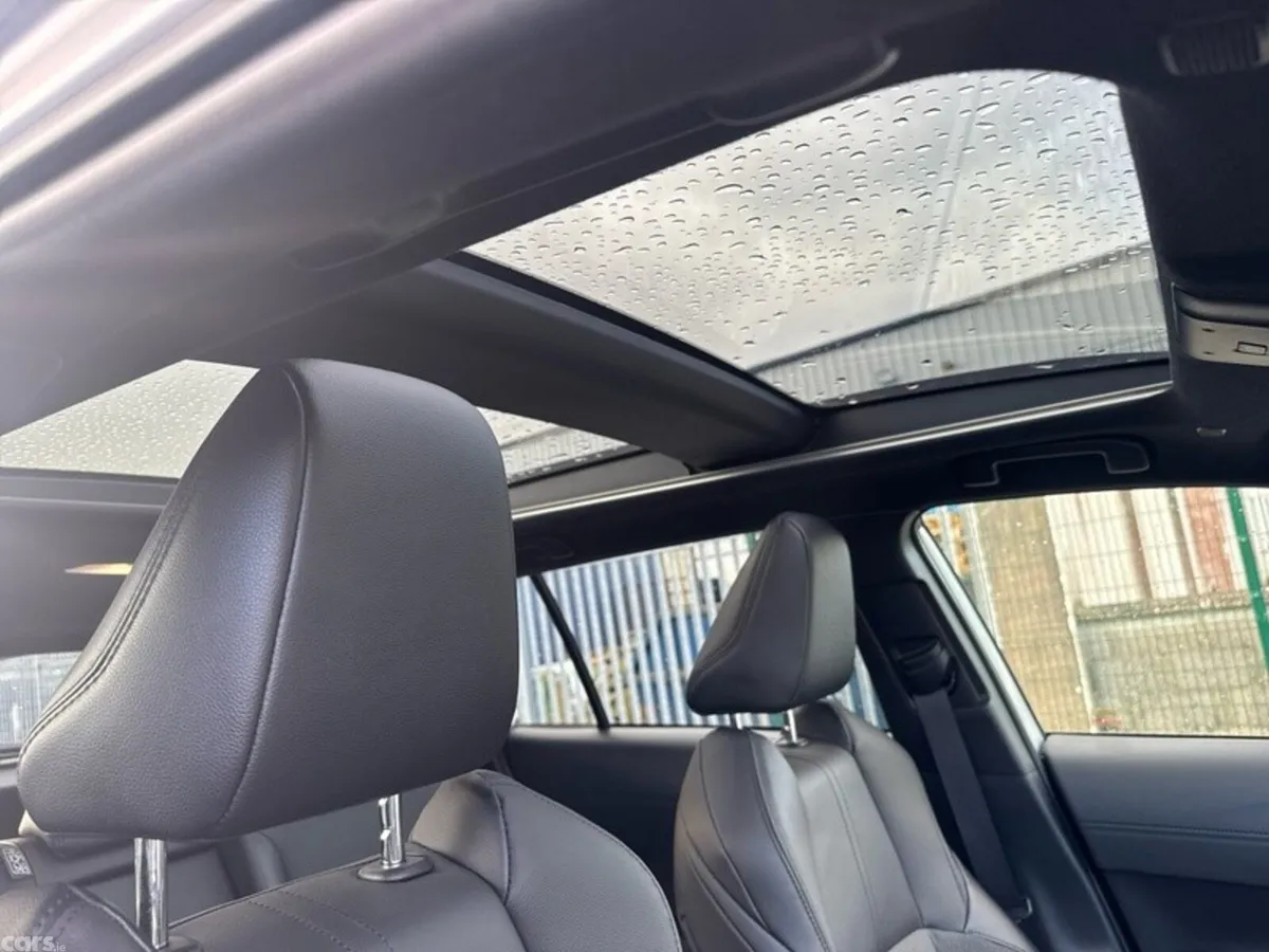 Toyota Corolla Cross Hatchback, Petrol Hybrid, 2025, Silver