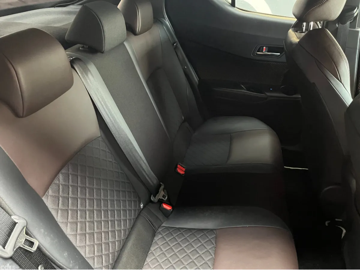 Toyota C-HR SUV, Petrol, 2018, Silver