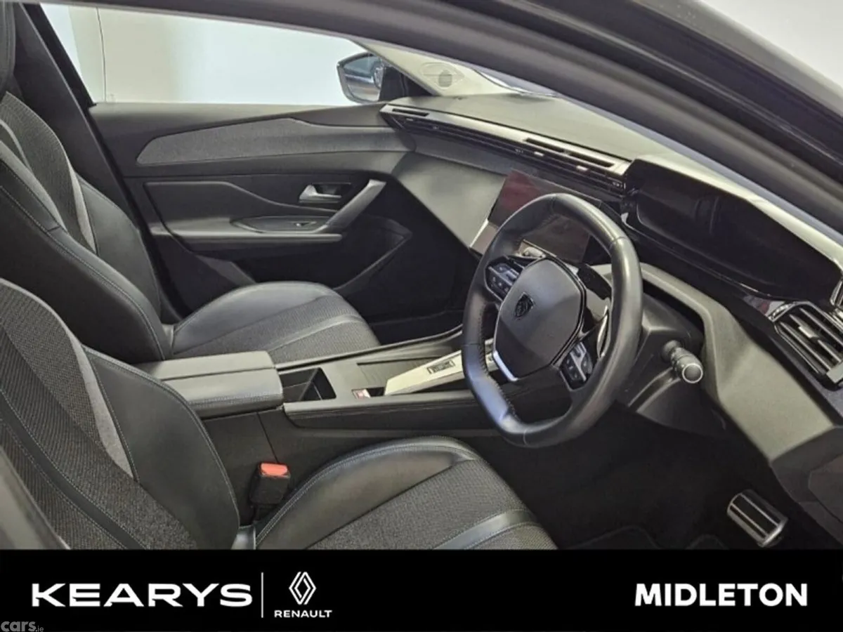 Peugeot 308 Hatchback, Diesel, 2023, Black
