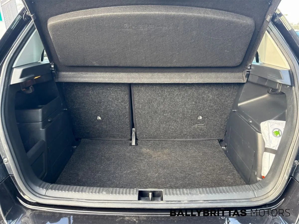 Skoda Fabia Hatchback, Petrol, 2020, Black