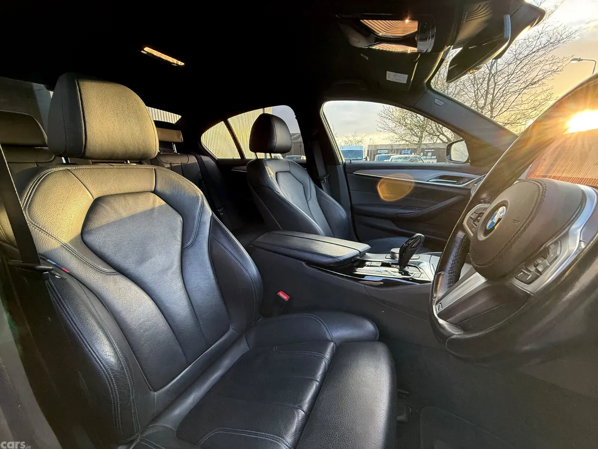 BMW 5-Series Saloon, Petrol Plug-in Hybrid, 2018, Black
