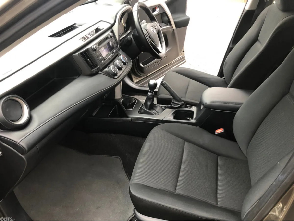 Toyota RAV4 SUV, Diesel, 2016, Bronze