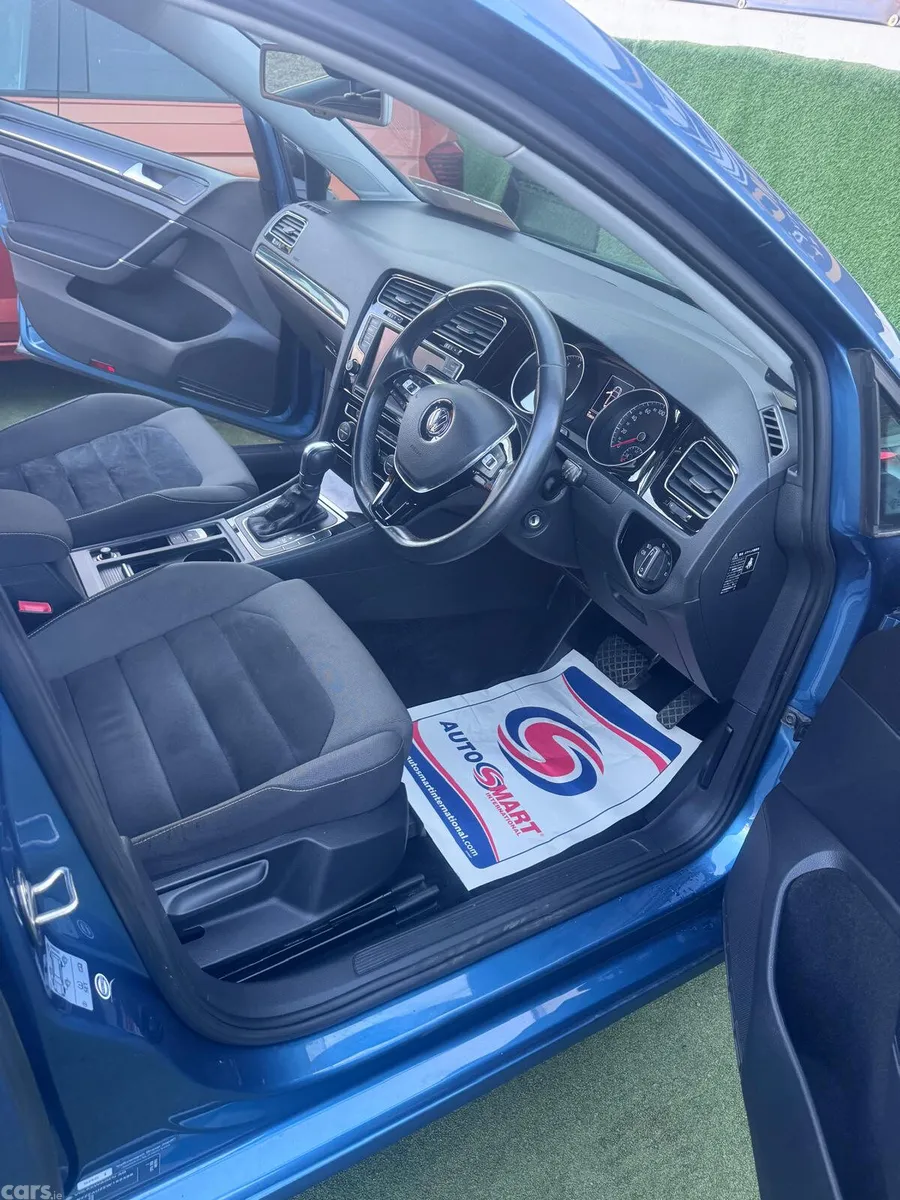 Volkswagen Golf Hatchback, Petrol, 2014, Blue