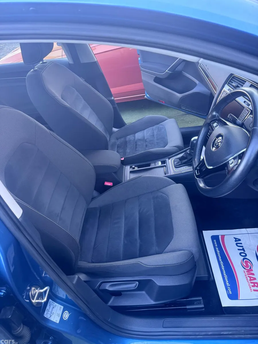 Volkswagen Golf Hatchback, Petrol, 2014, Blue