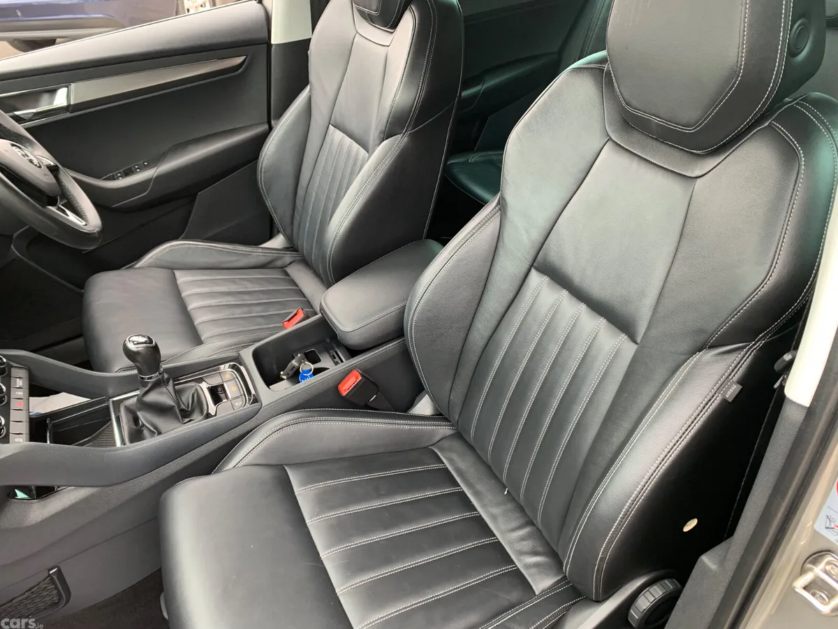 Skoda Karoq Estate/Jeep, Diesel, 2018, Grey