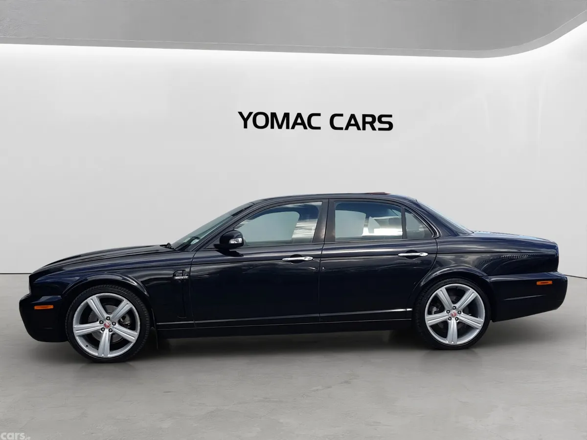 Jaguar XJ Saloon, Diesel, 2008, Black