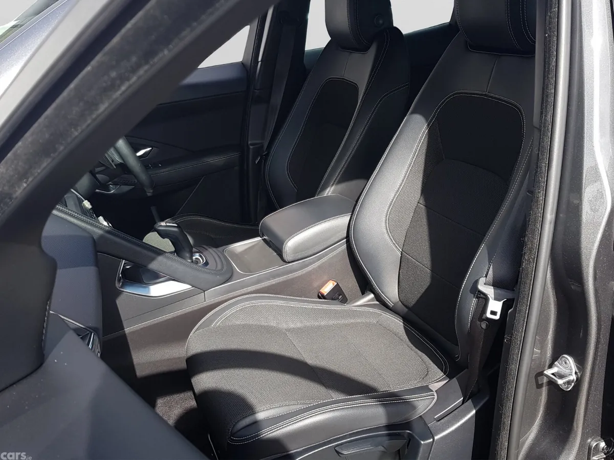 Jaguar E-Pace Estate/Jeep, Diesel, 2018, Grey