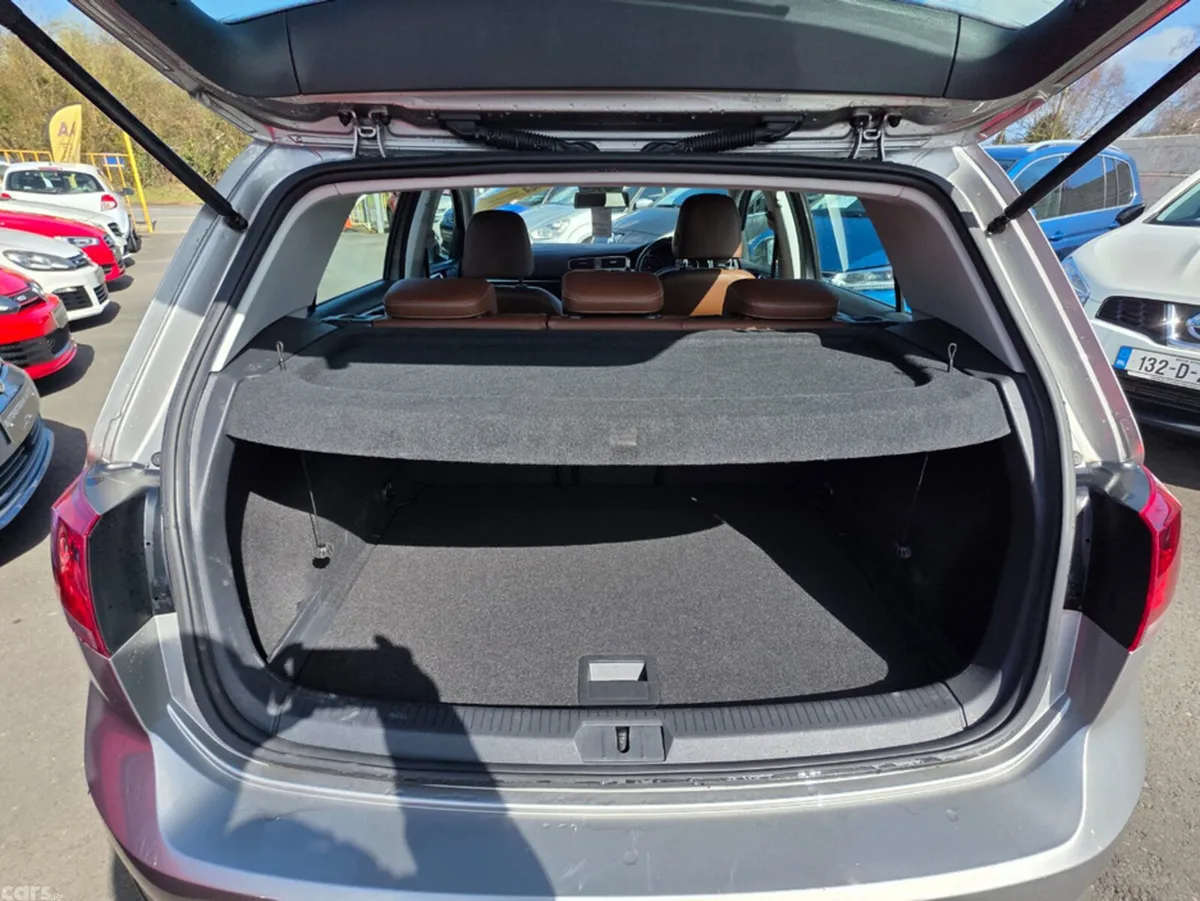 Volkswagen Golf Hatchback, Petrol, 2016, Silver