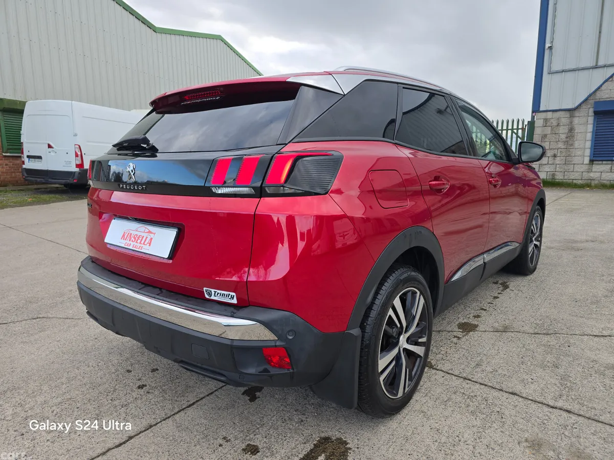 Peugeot 3008 MPV, Diesel, 2019, Red