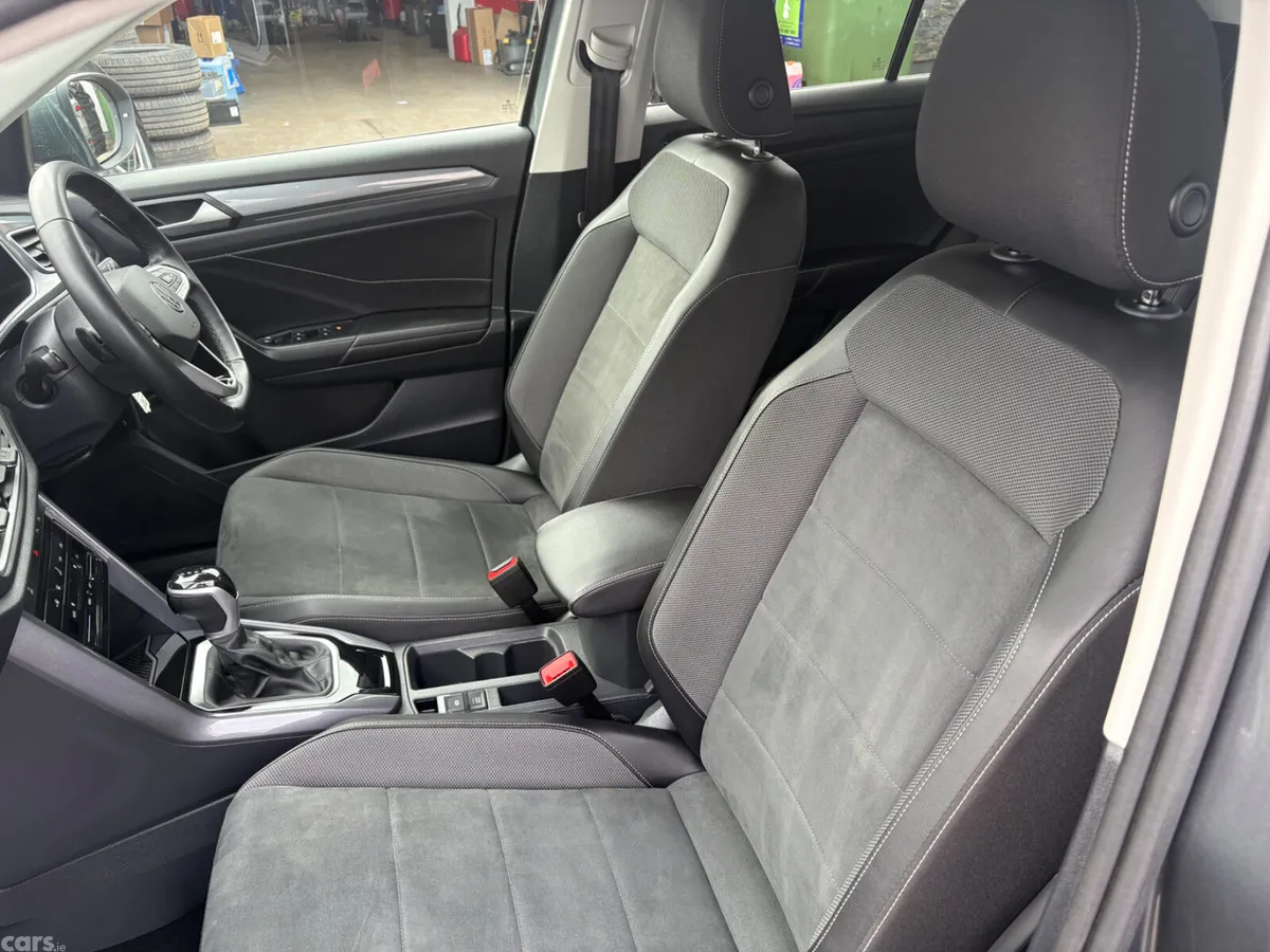 Volkswagen T-Roc SUV, Petrol, 2023, Grey