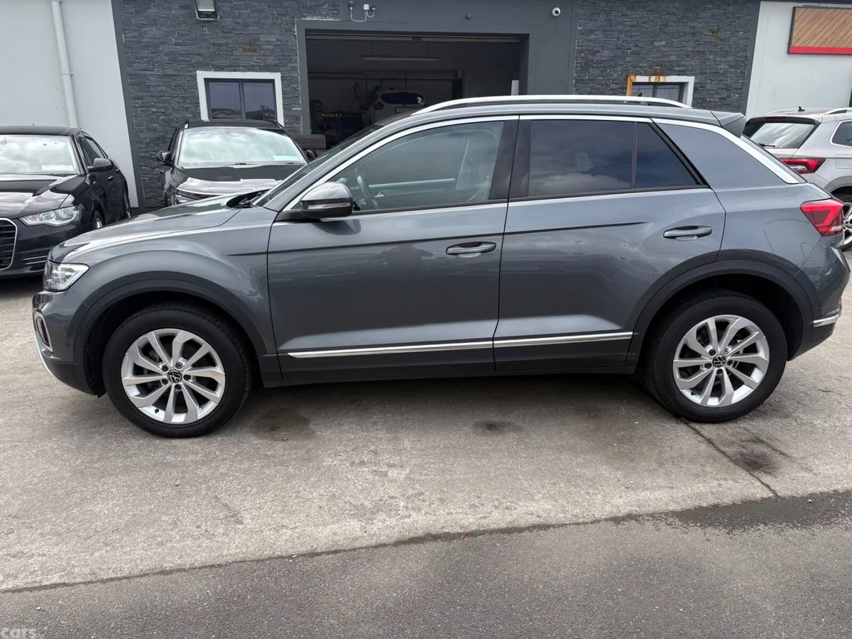 Volkswagen T-Roc SUV, Petrol, 2023, Grey