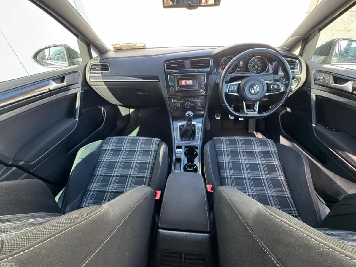 Volkswagen Golf Hatchback, Diesel, 2016, Grey