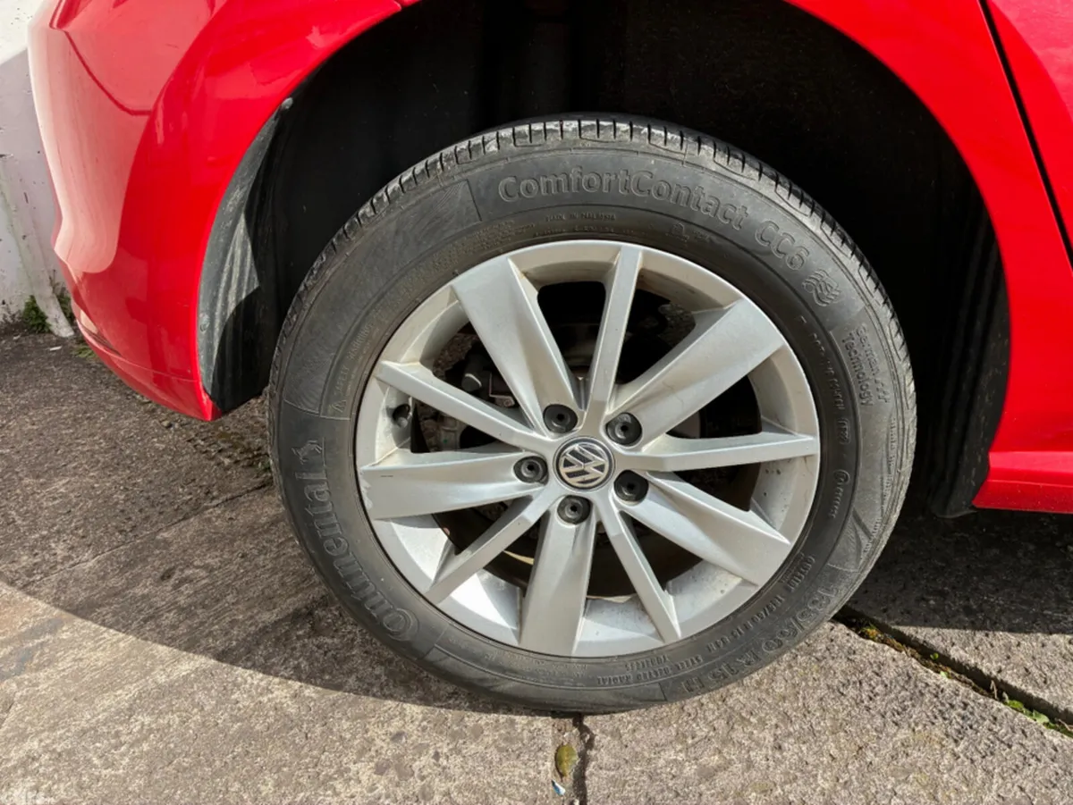 Volkswagen Polo Hatchback, Petrol, 2016, Red