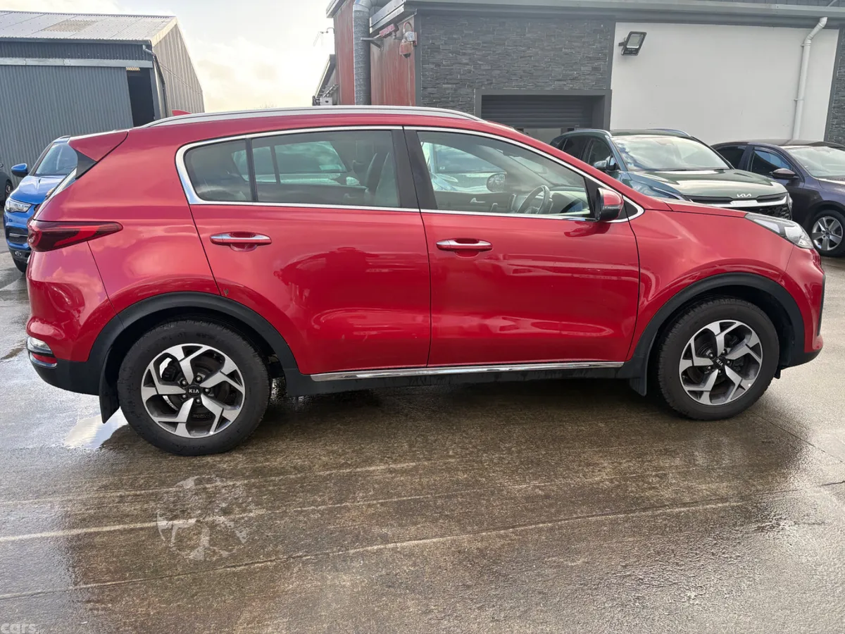 Kia Sportage SUV, Diesel Hybrid, 2021, Red